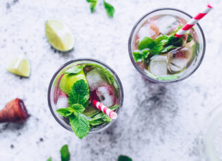 Erfrischende Sommergetränke: Genussvoll trinken bei heißen Temperaturen